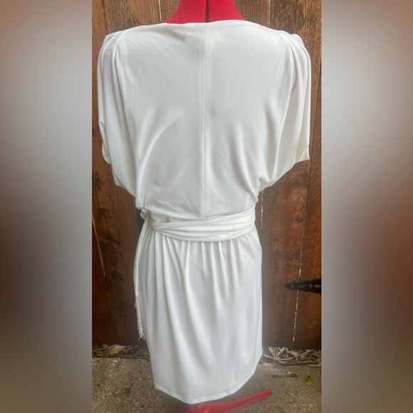 Elegant London Times plunge neckline White Dress - Picture 4 of 8